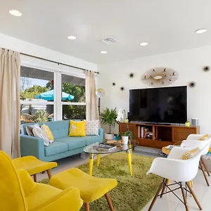  Holiday home Amarillo House - Luxury With Pool &